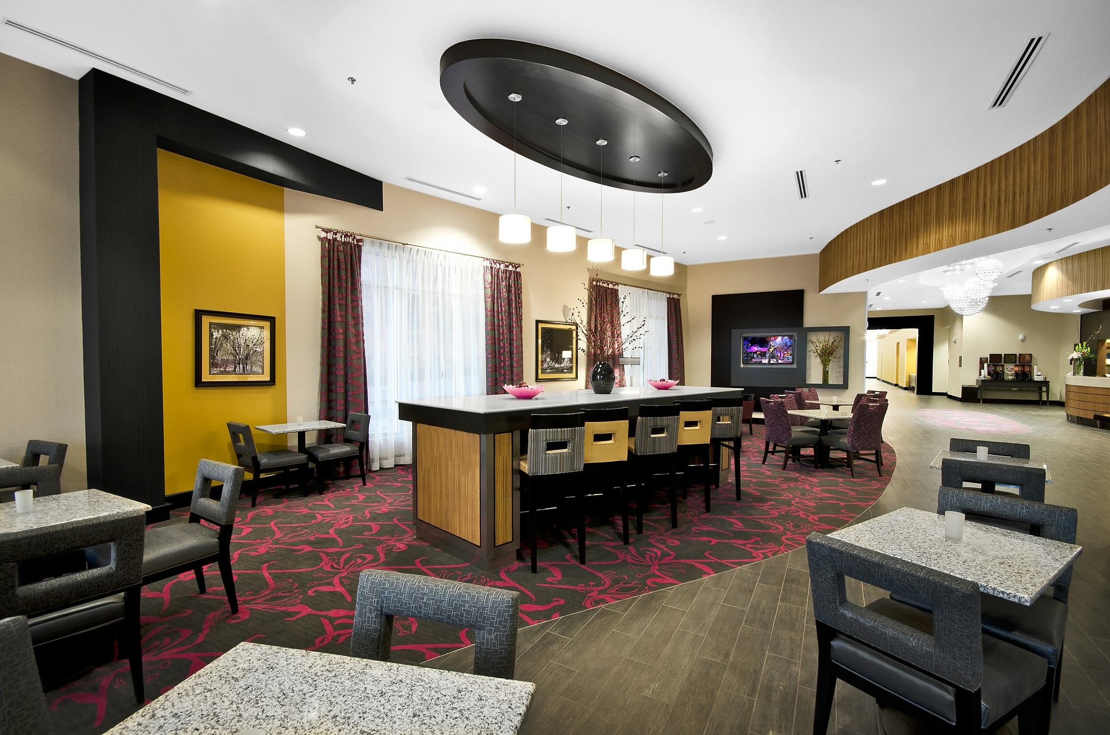 Hampton Inn and Suites Raleigh Downtown 13/75