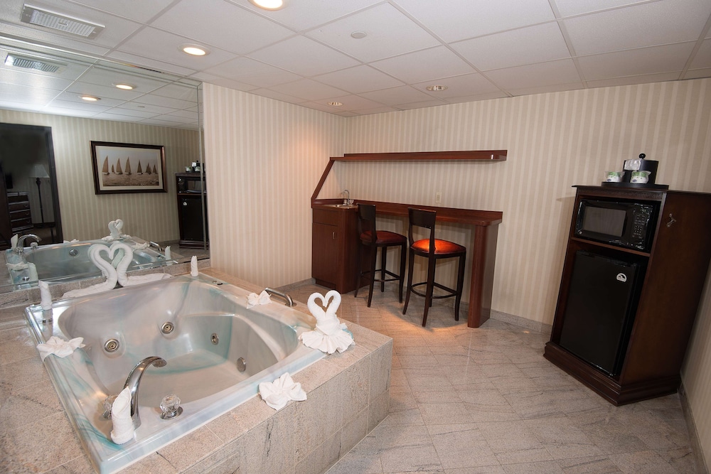 swimming pool spa