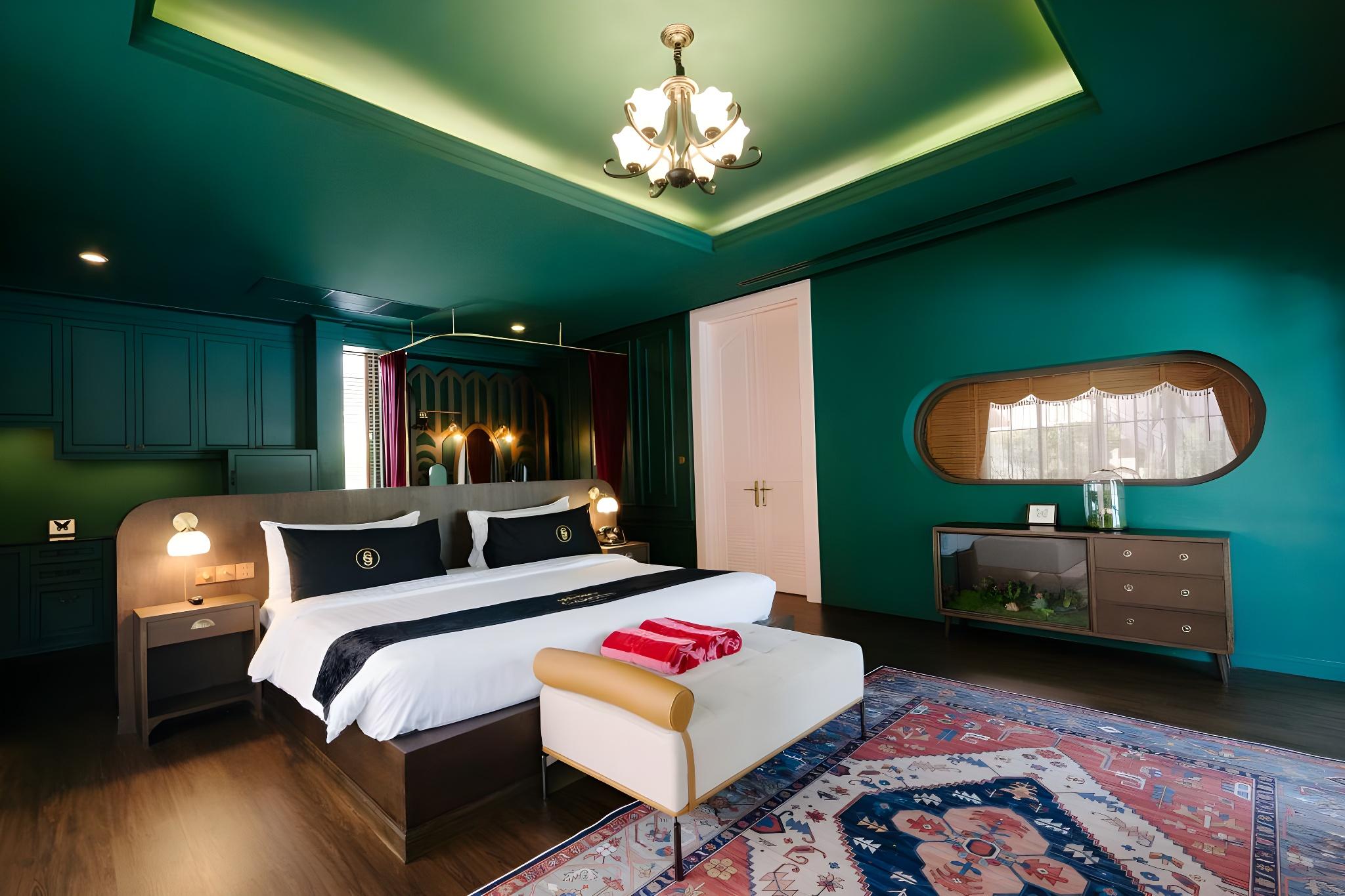 Deluxe, Double Bed, Pet Friendly, Pool Access