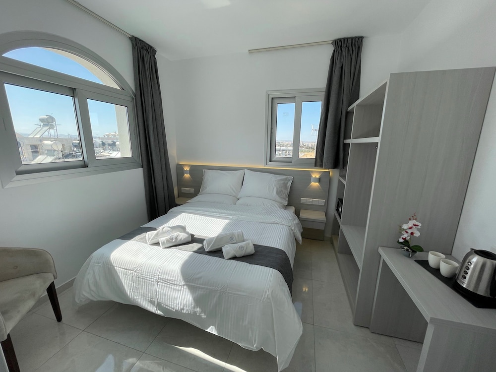ECONOMY, DOUBLE BED