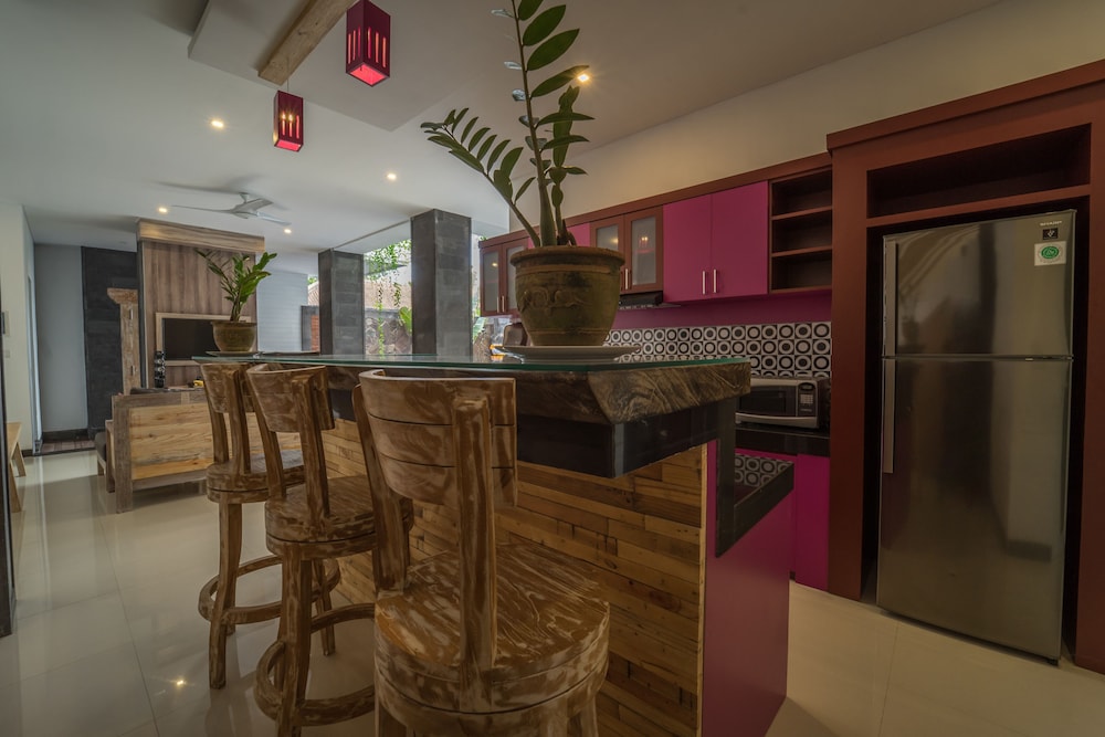 Puri Bagus Villa Legian Kuta 36/45