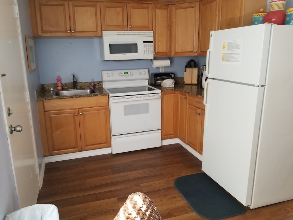 Royal North Beach All Suites 31/57