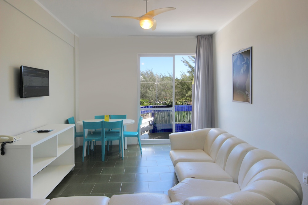 Cris Hotel 54/69