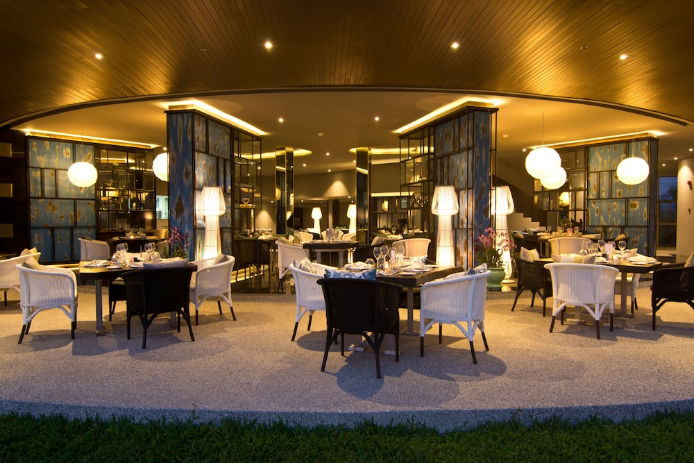 Le Coral Beach Resort And Cafe 61/79