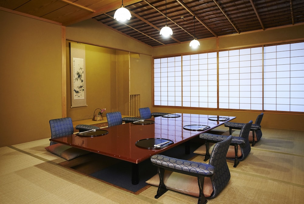 Yamatoya Honten 62/69