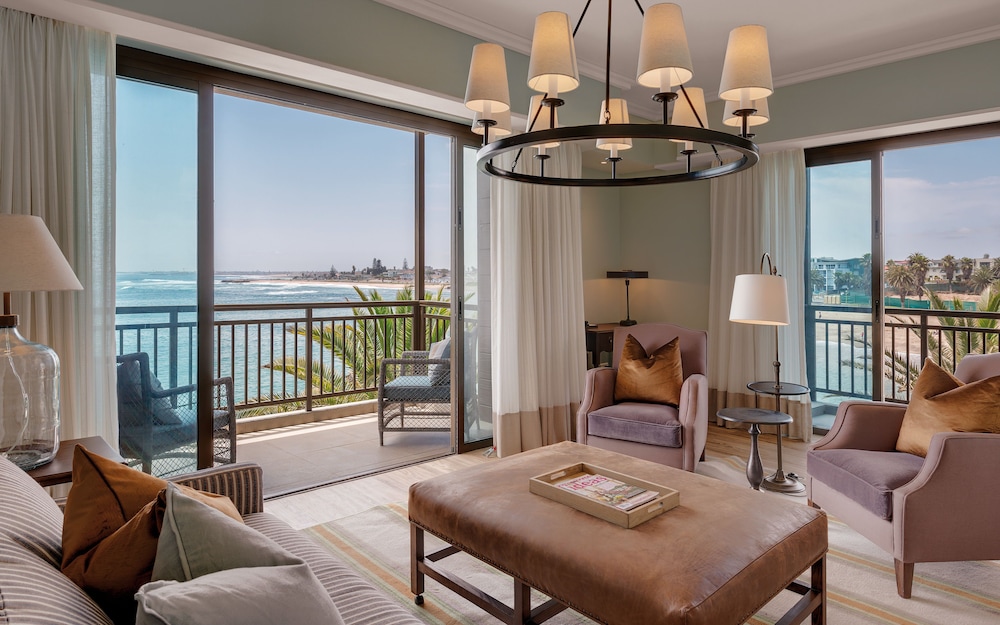 Strand Hotel Swakopmund 30/40