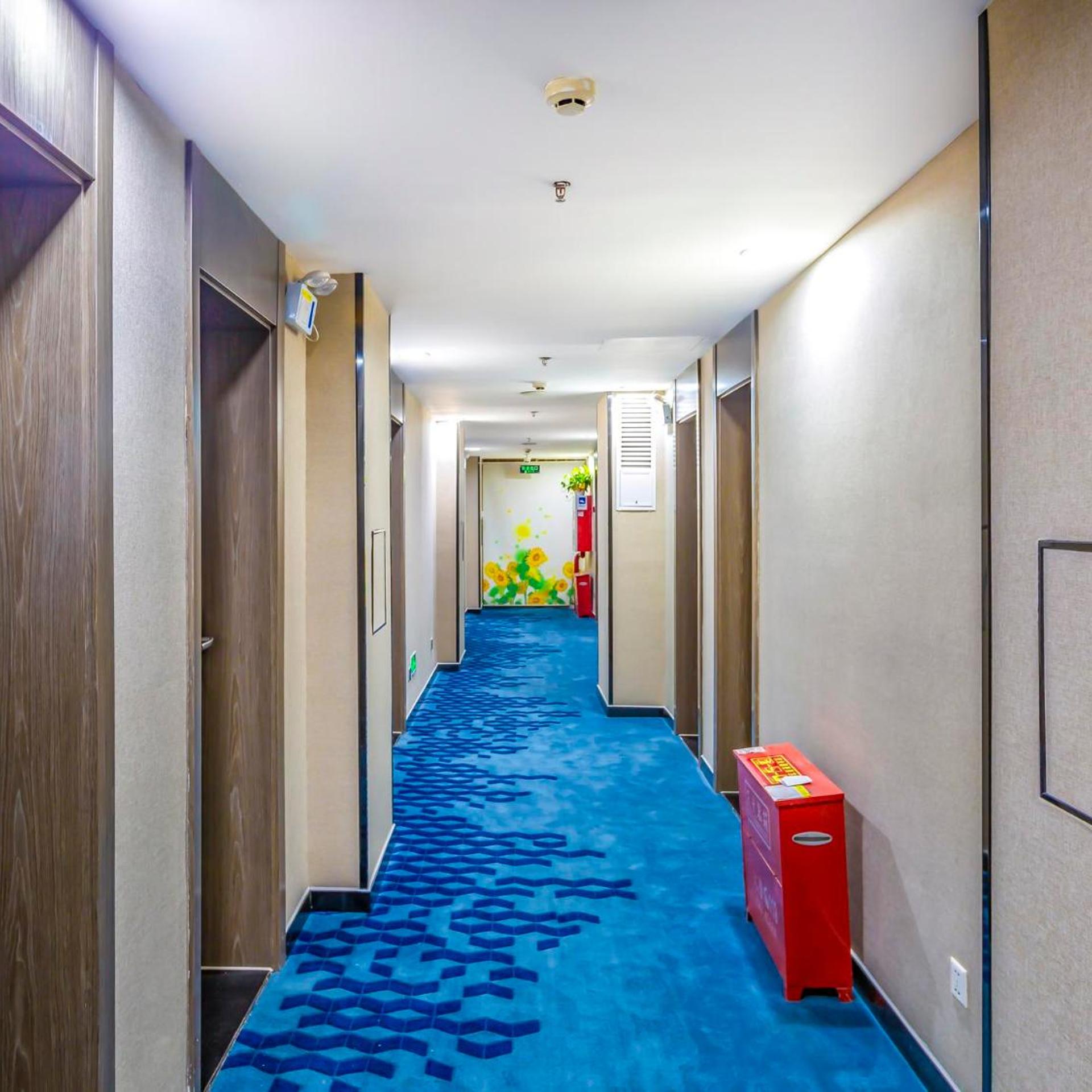 7 Days Inn (Beijing Zhongguancun Renmin University of China) 27/30