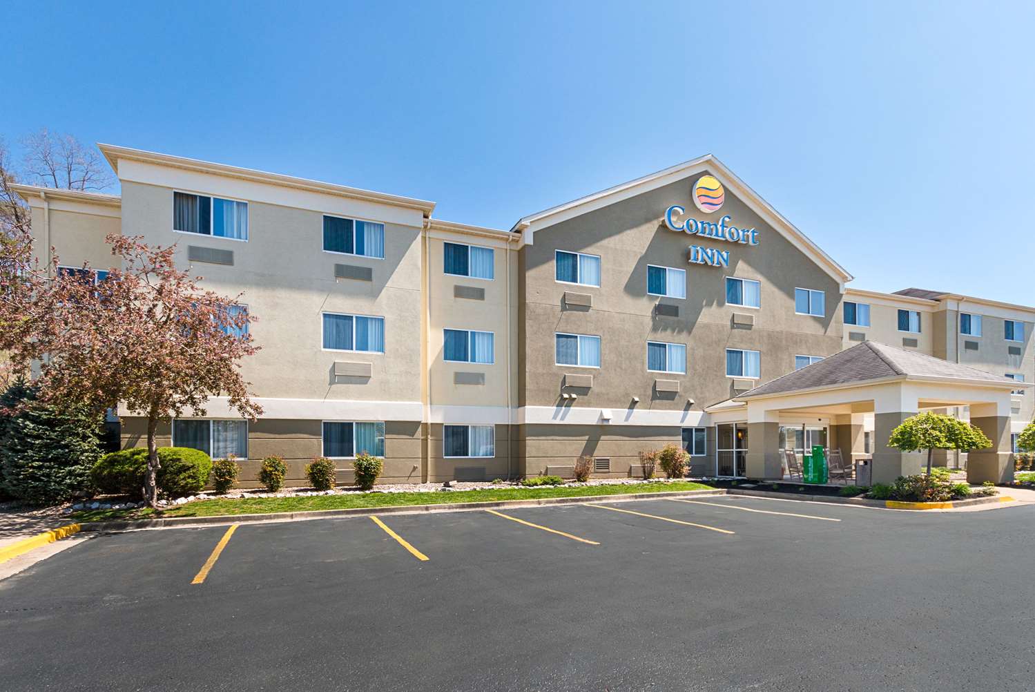 Comfort Inn Barboursville near Huntington Mall area 17/19
