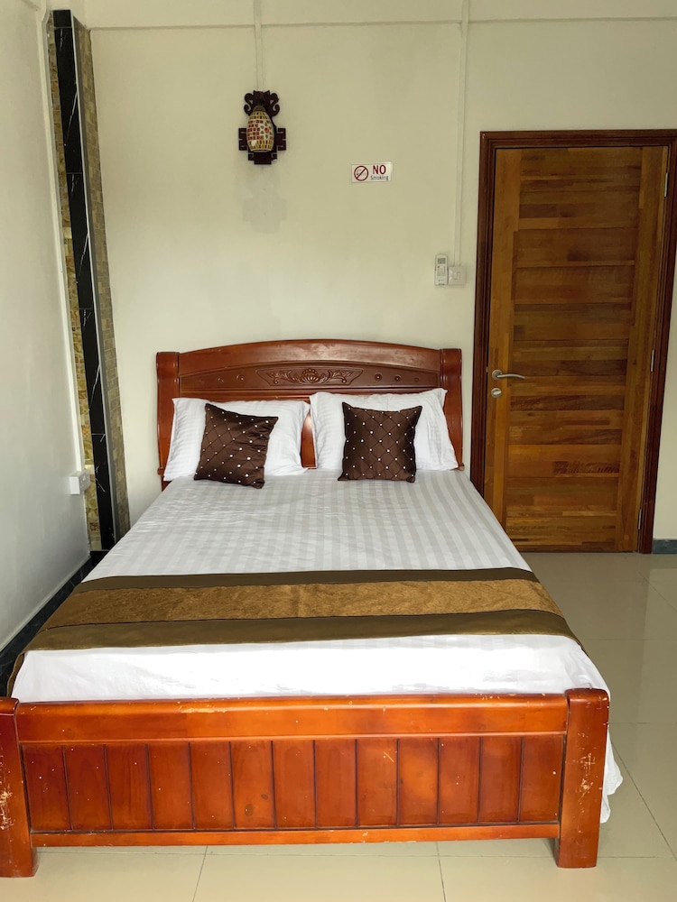 Deluxe, King Bed, Resort View، Mahe Holiday Resort 2/10