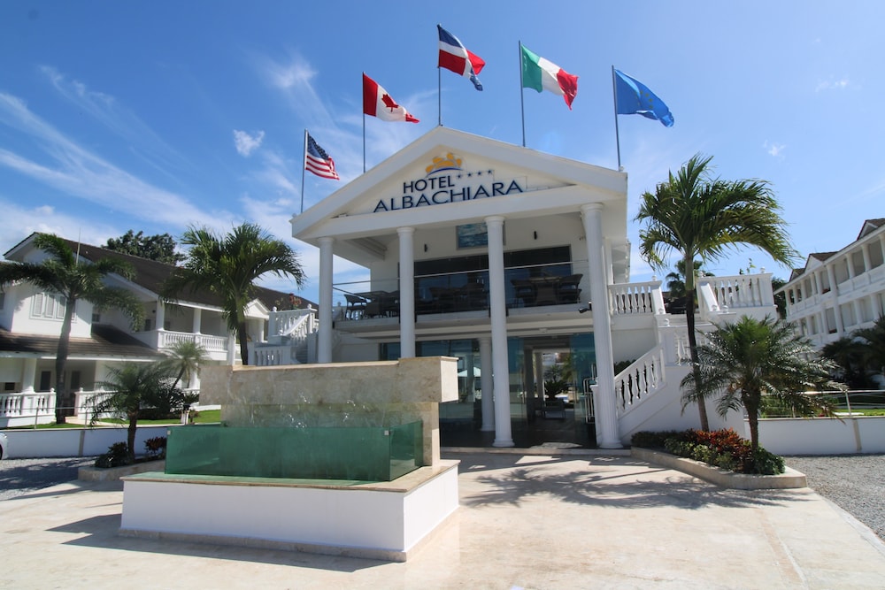 Albachiara Hotel 9/75