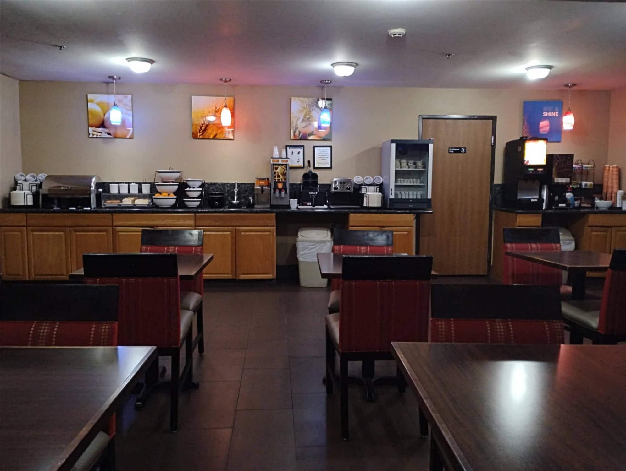 Comfort Inn Near Gila National Forest 40/52