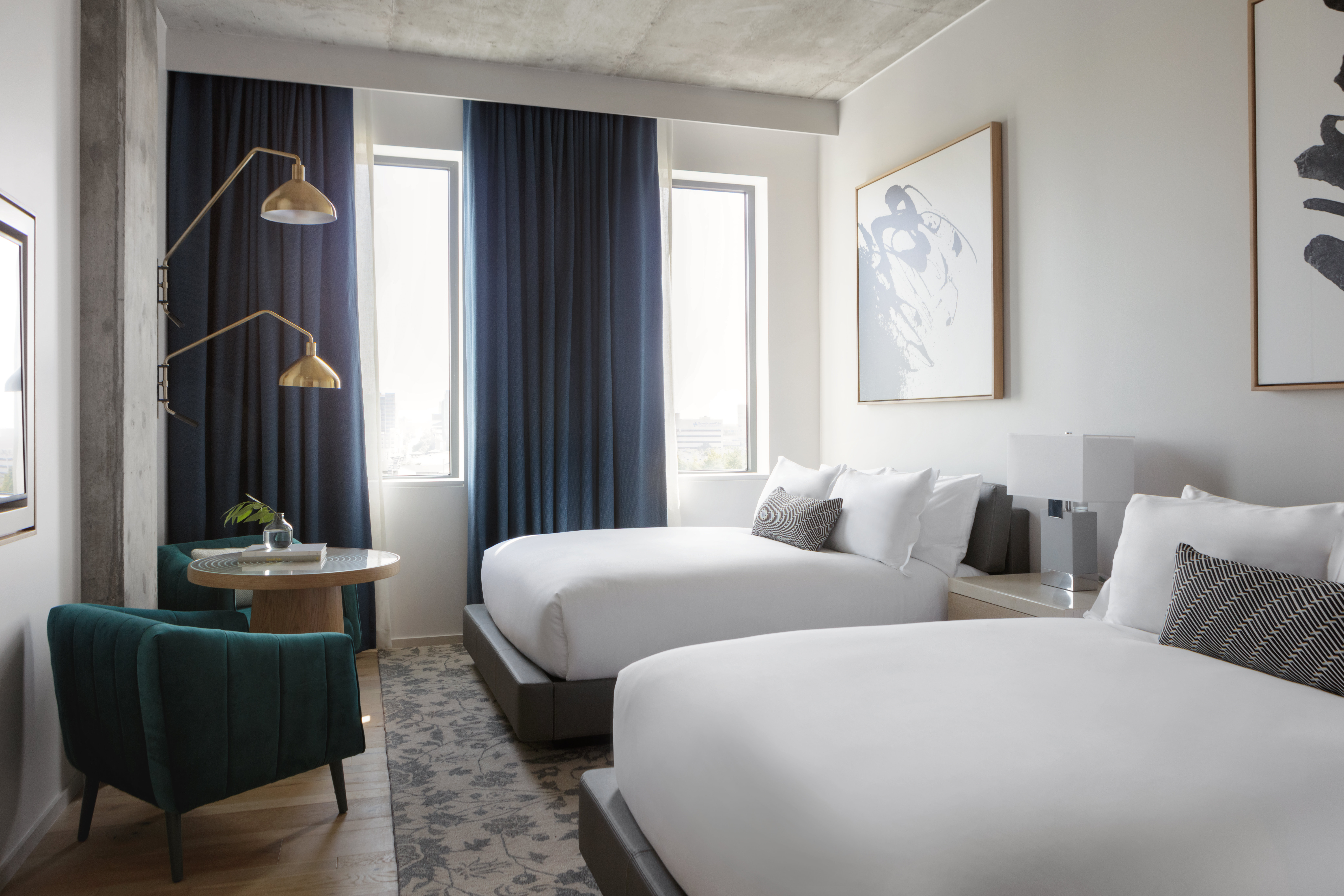 Essential, 2 Queen Beds
