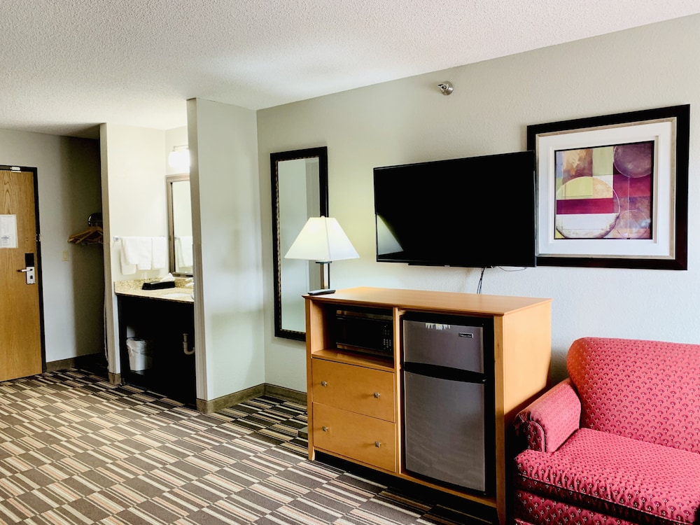 Days Inn by Wyndham Sturtevant / Racine / Mount Pleasant 64/78