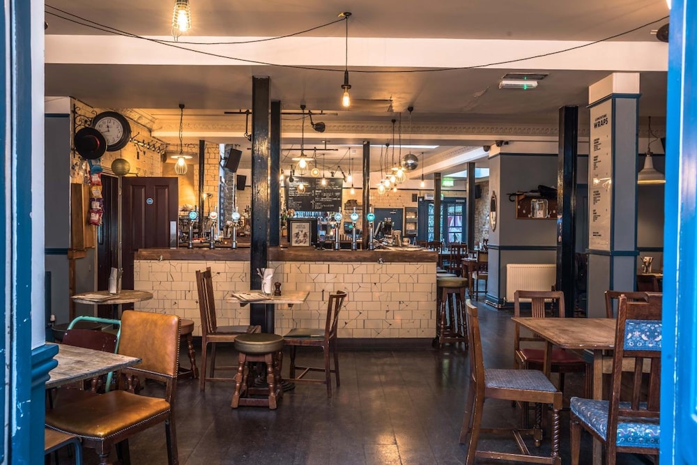 The Old Ship Inn Hackney 41/50