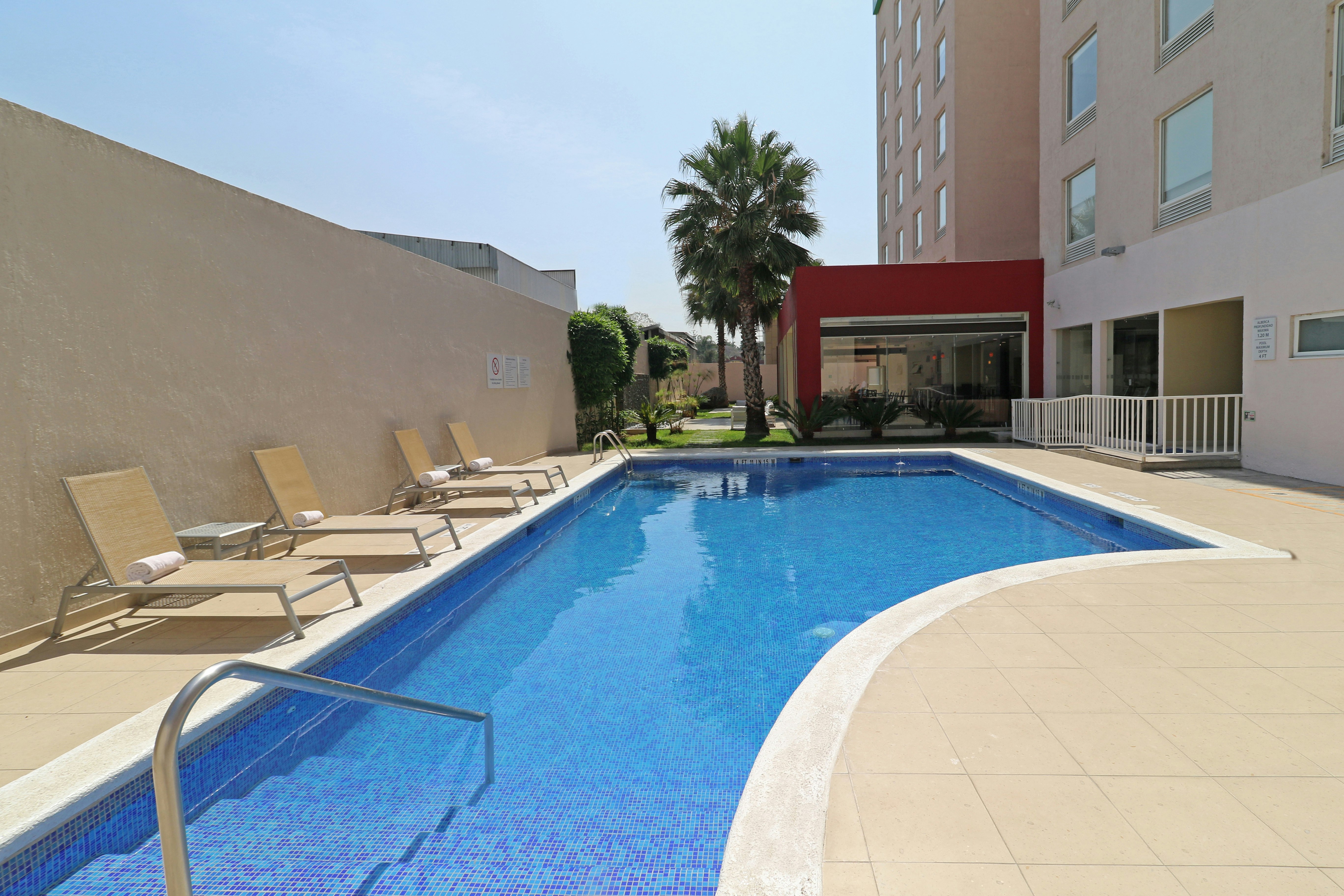 Holiday Inn Express Guadalajara Aeropuerto an IHG Hotel 38/58