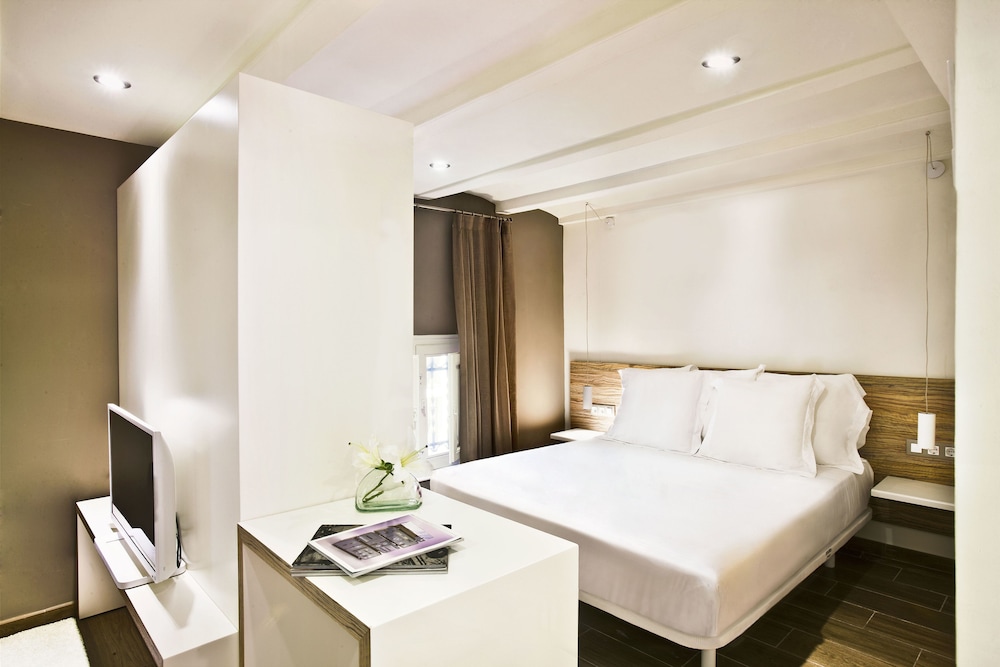 Milà Apartamentos Barcelona 3/43