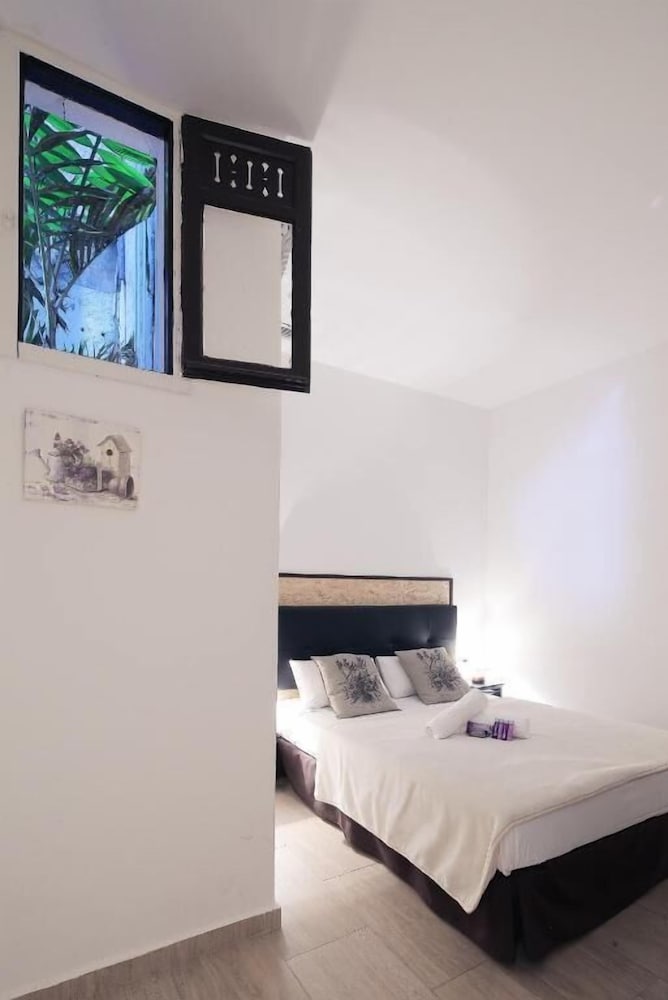 Budget, Double Bed