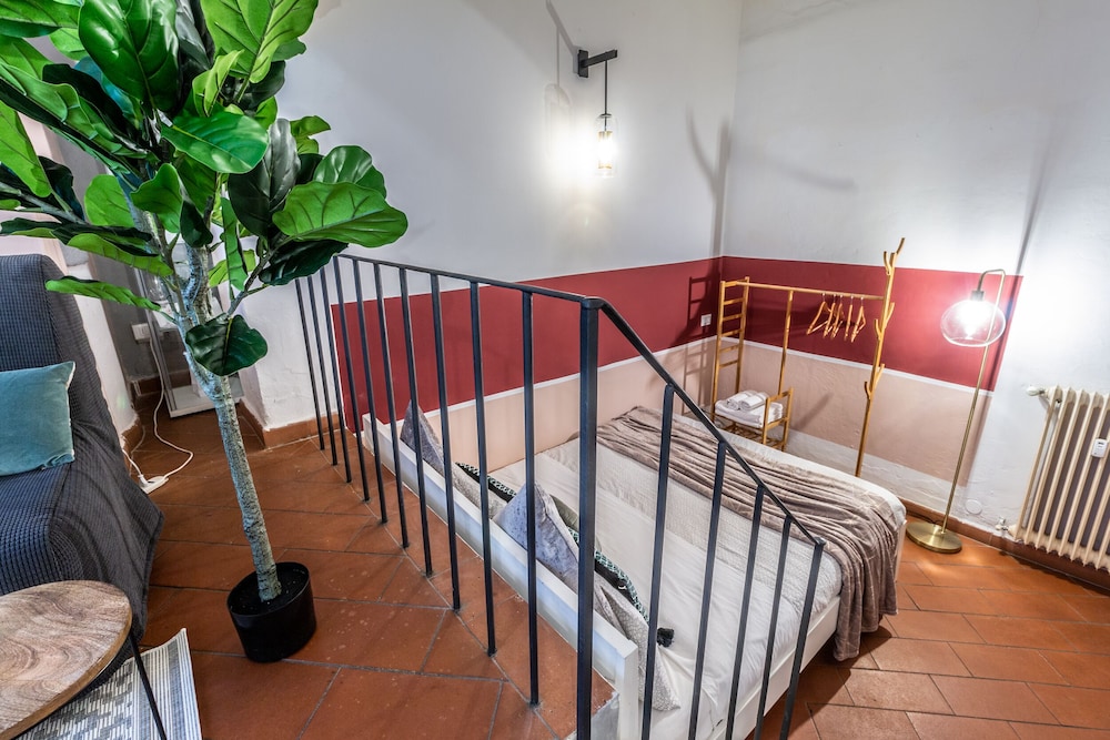 Wine Apartments Florence Vernaccia 1/50