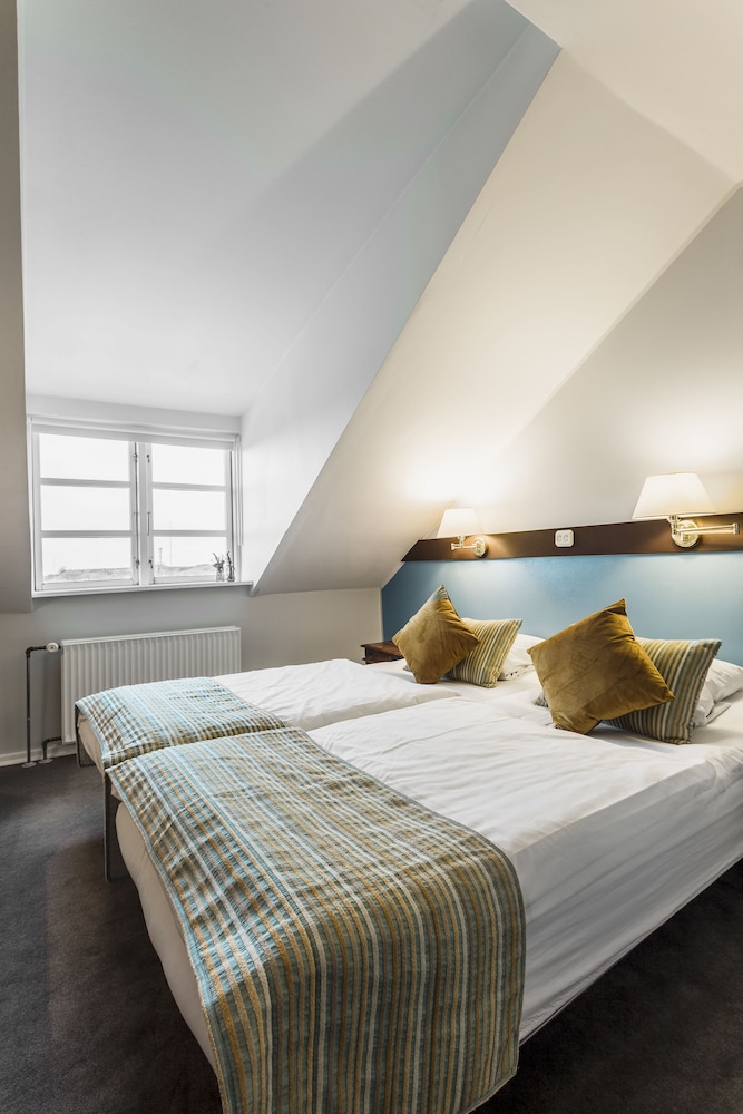 Copenhagen Airport Hotel 14/50