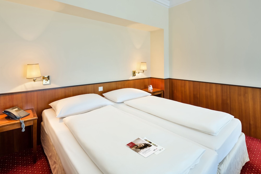 Austria Trend Hotel Schloss Wilhelminenberg 33/74