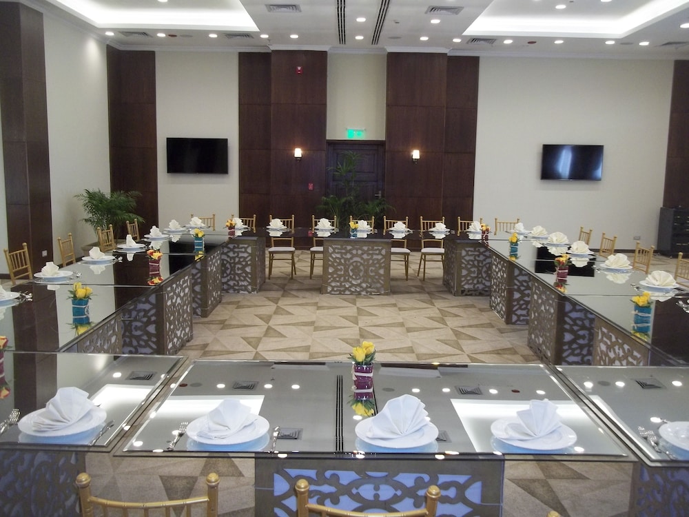 The Grand Plaza Hotel Smouha 64/68