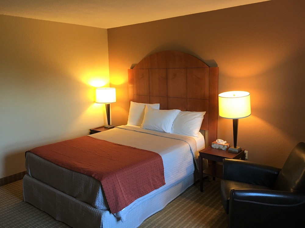 Best Value Inn & Suites Parry Sound 4/17