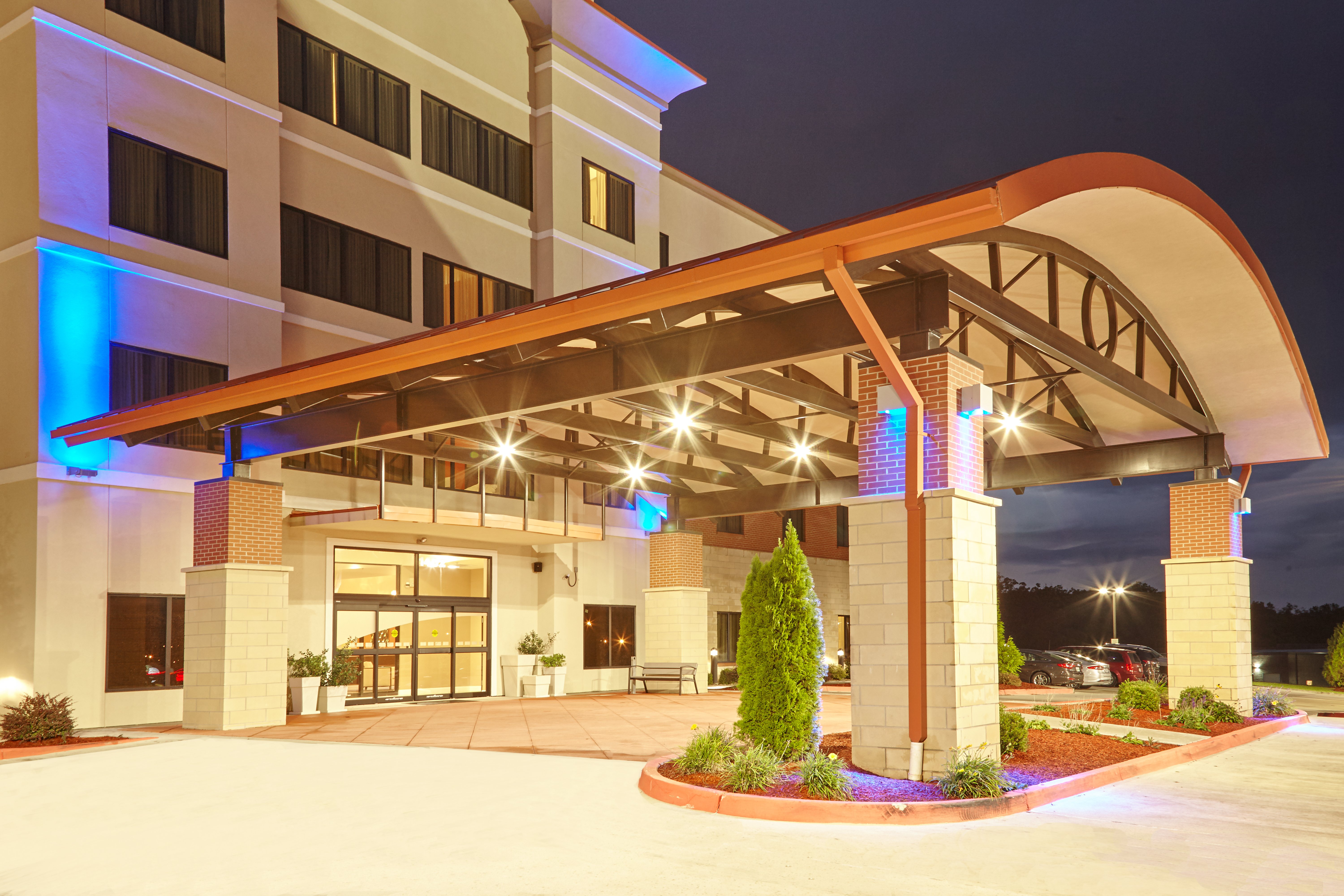 Holiday Inn Express Hotel And Suites Columbia Univ Area Hwy 63 7/63
