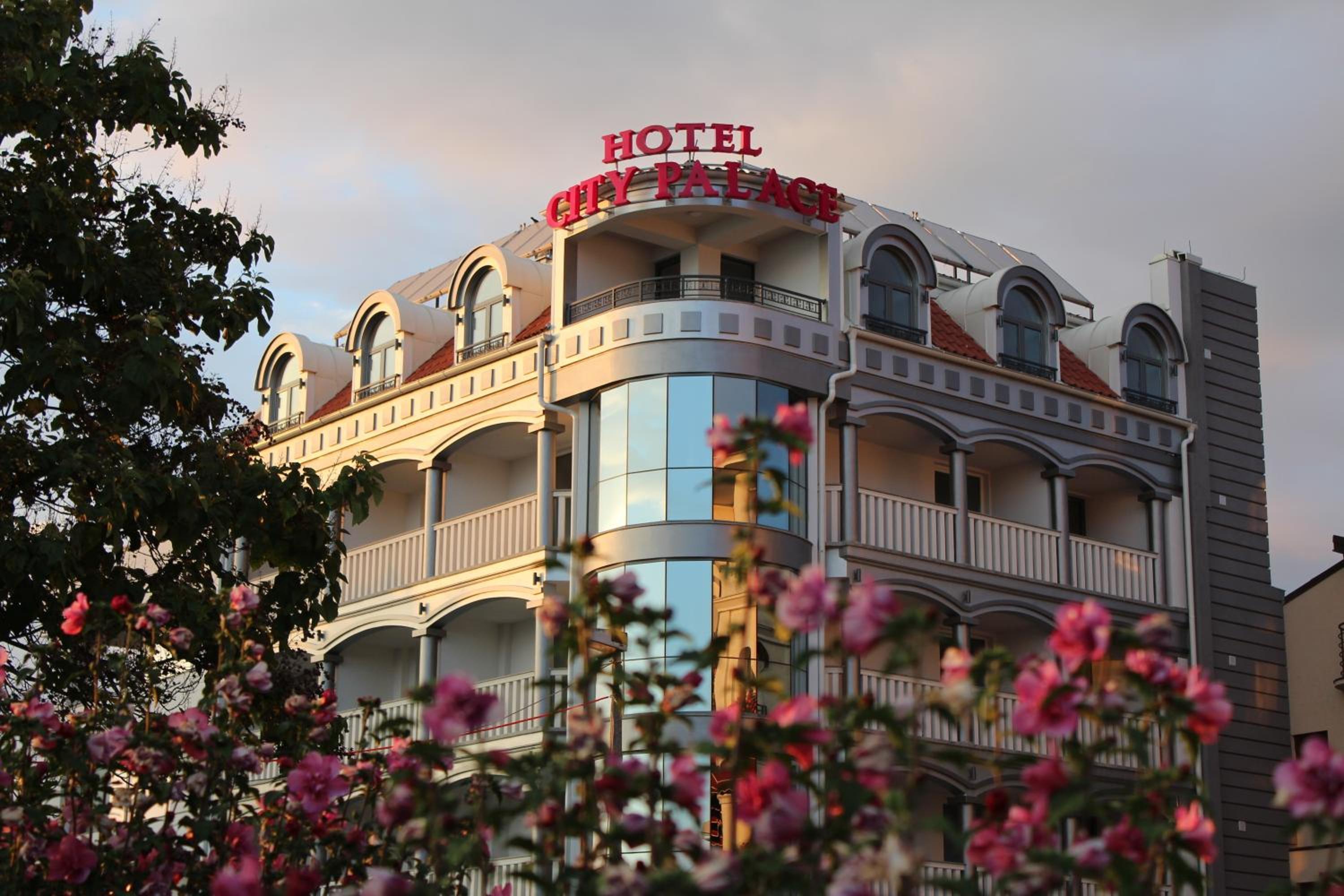 City Palace Hotel 2/50