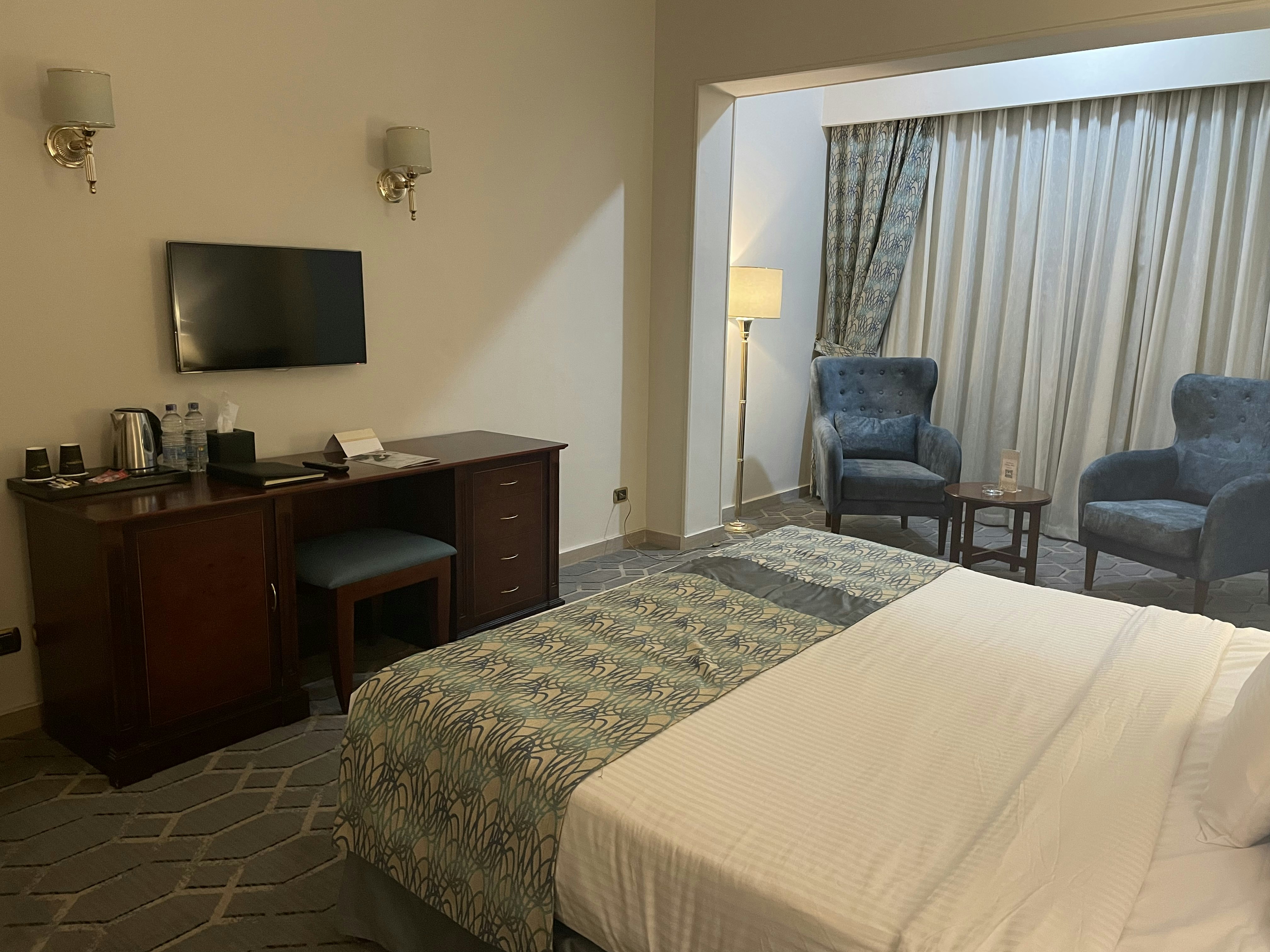 Triumph Plaza Hotel 40/65