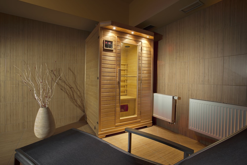 COLORFACTORY SPA Hotel 30/38