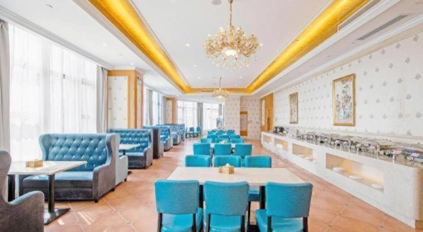 Vienna Hotel (Zhongshan Ancient Town Haizhou) 38/58
