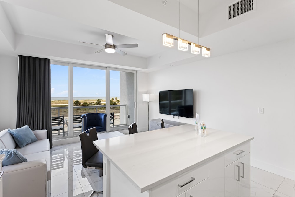 Treasure Island Ocean Club 13/50