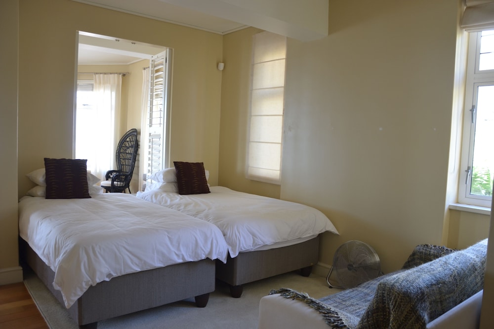 The Majestic Apartment 13/50
