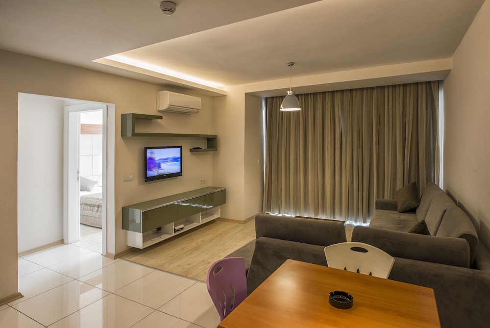 Delfino Boutique Apart Hotel 37/58