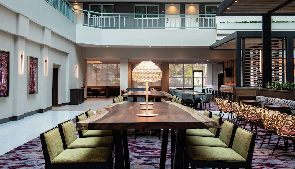 Embassy Suites Walnut Creek 37/81