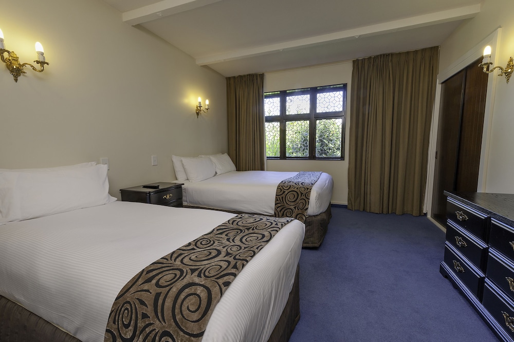 Scenic Hotel Cotswold 22/69
