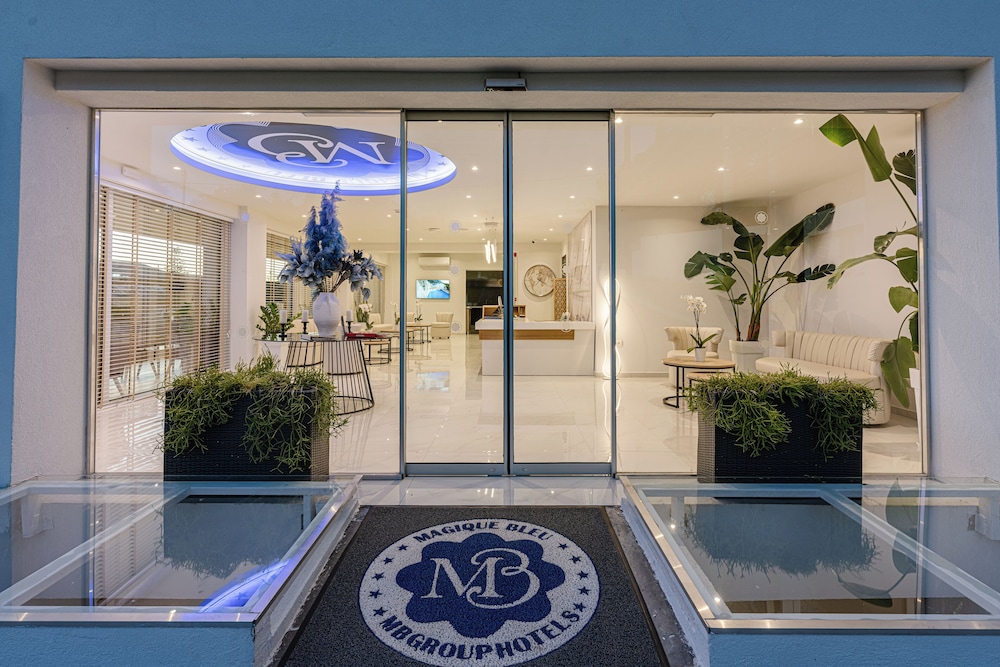 Magique Bleu Suites 29/50