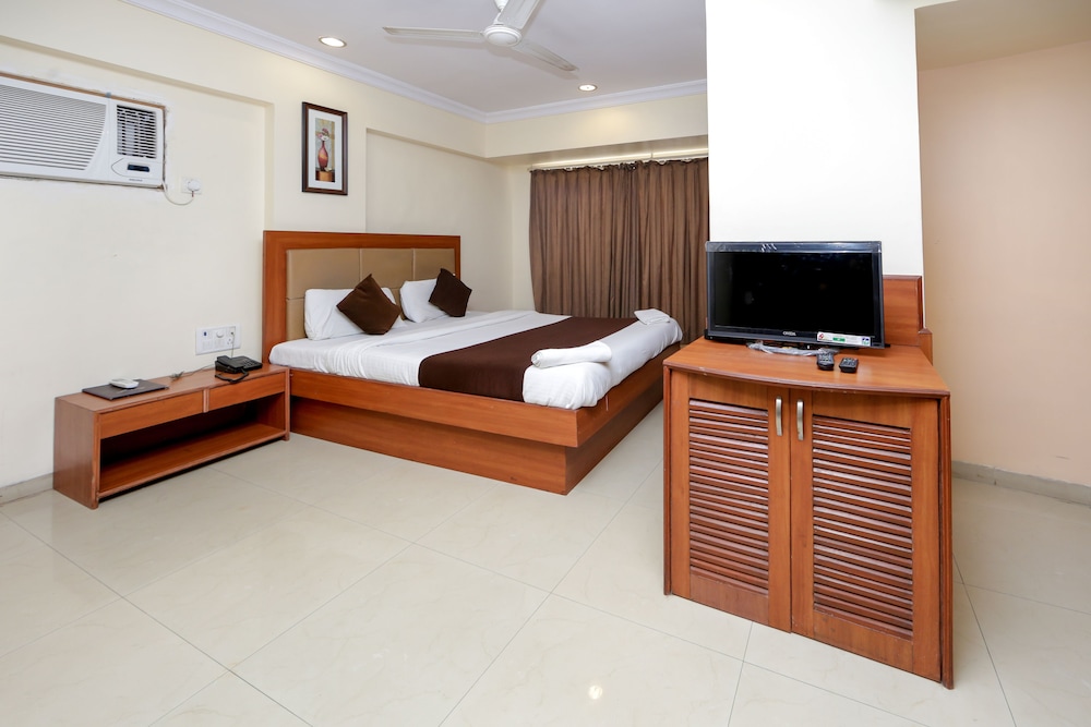 Hotel Lucky 13/27