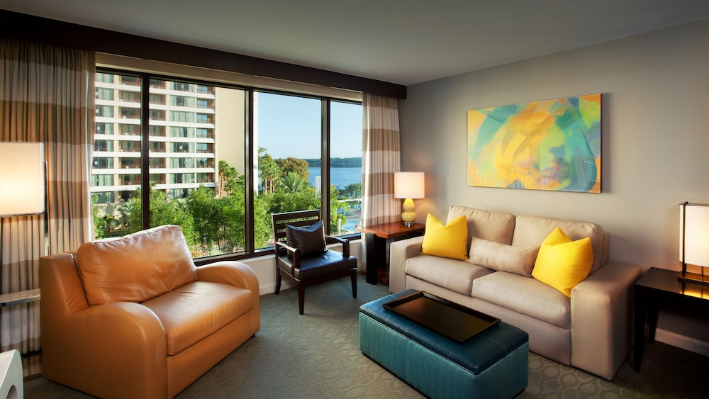 Bay Lake Tower at Disneys Contemporary Resort 21/39