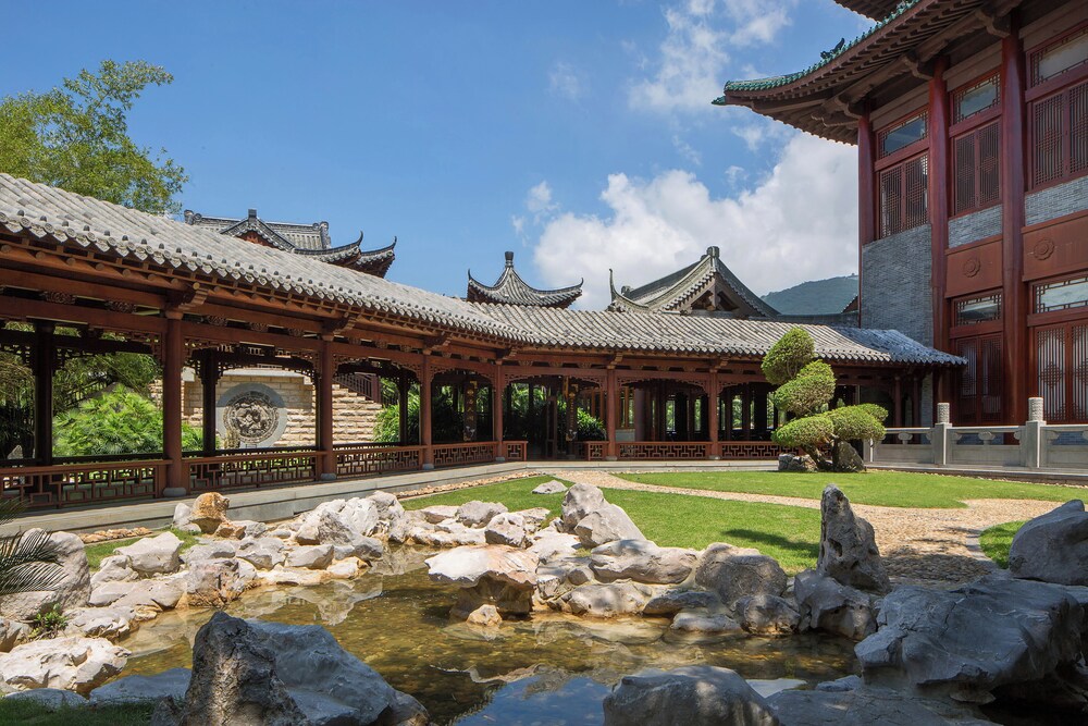 Swissotel Sanya Yalong Bay 30/50