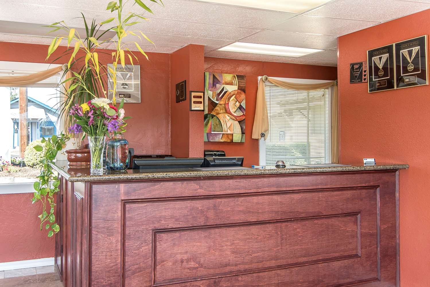 Rodeway Inn Medford South I-5 4/12