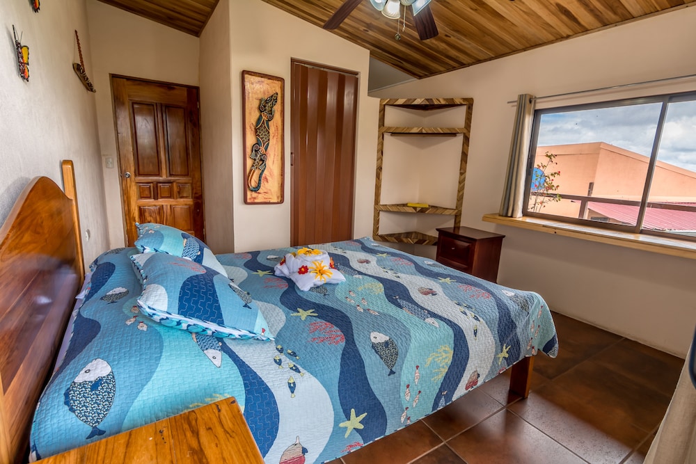 Nepenthe B&B 17/50