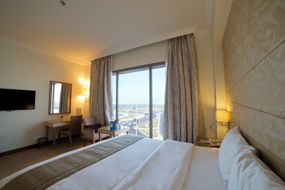 فندق جولدن توليب الدمام الكورنيش(Golden Tulip Dammam Corniche Hotel) 12/60