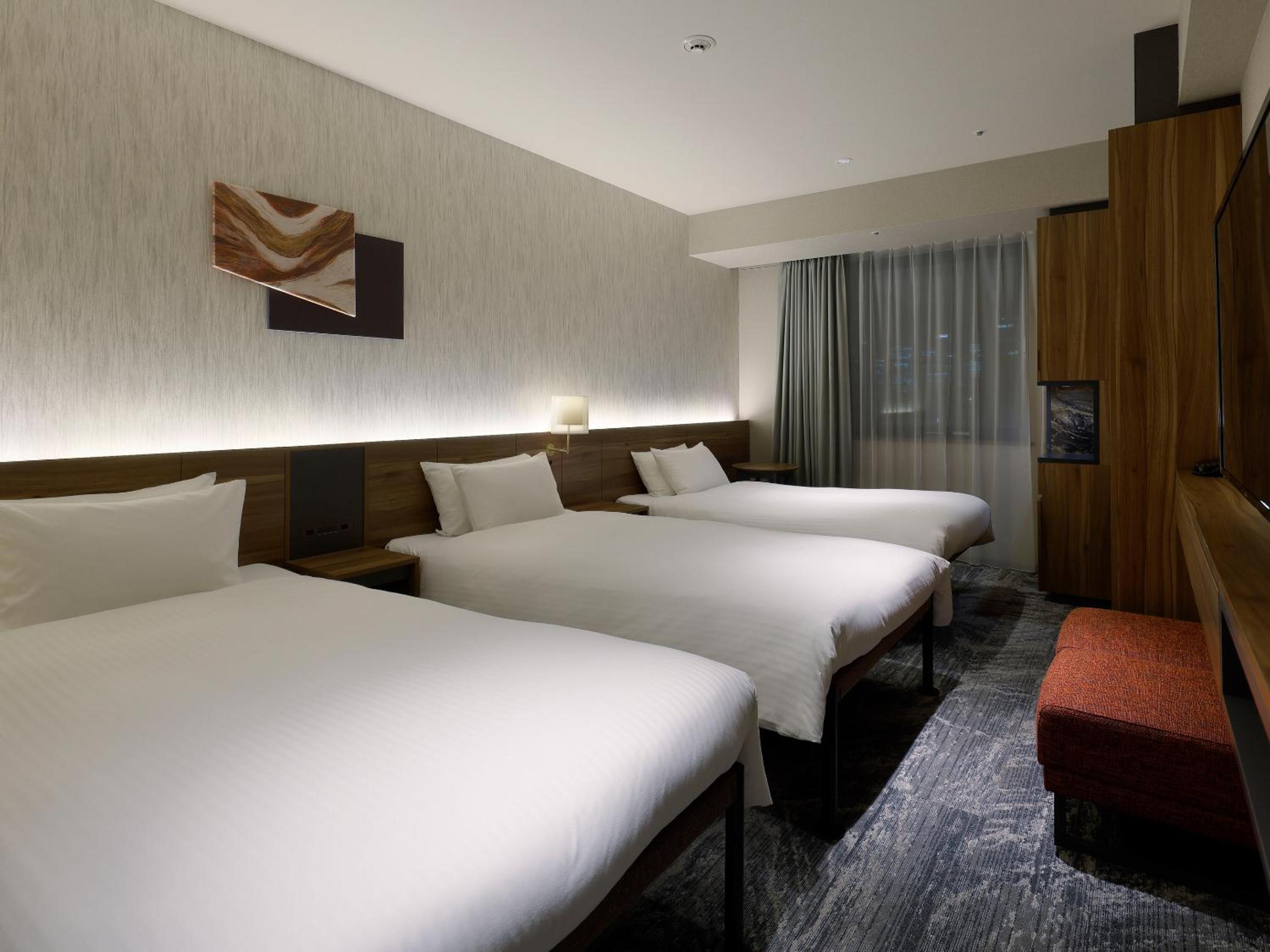 Standard, Triple, Twin Beds