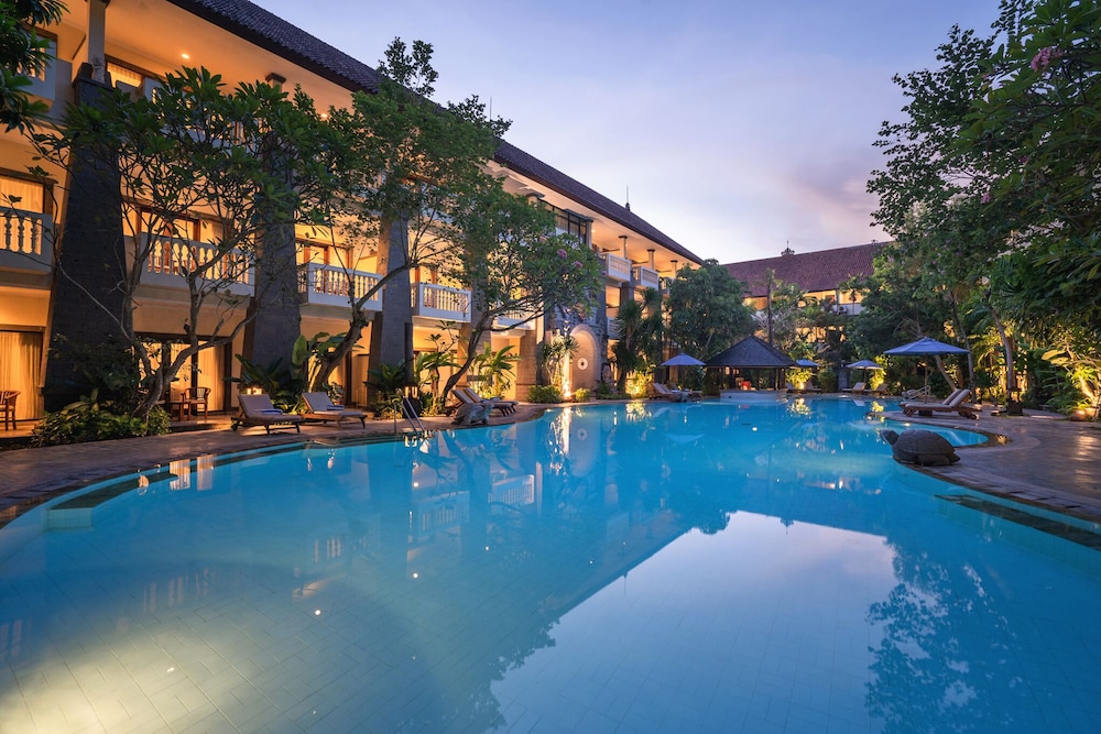 Hotel Kumala Pantai in Legian