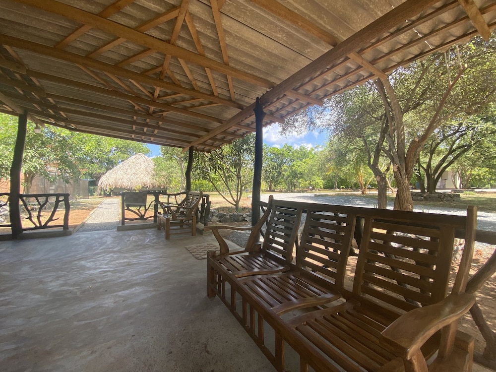 Yala Lake View Cabanas 9/28