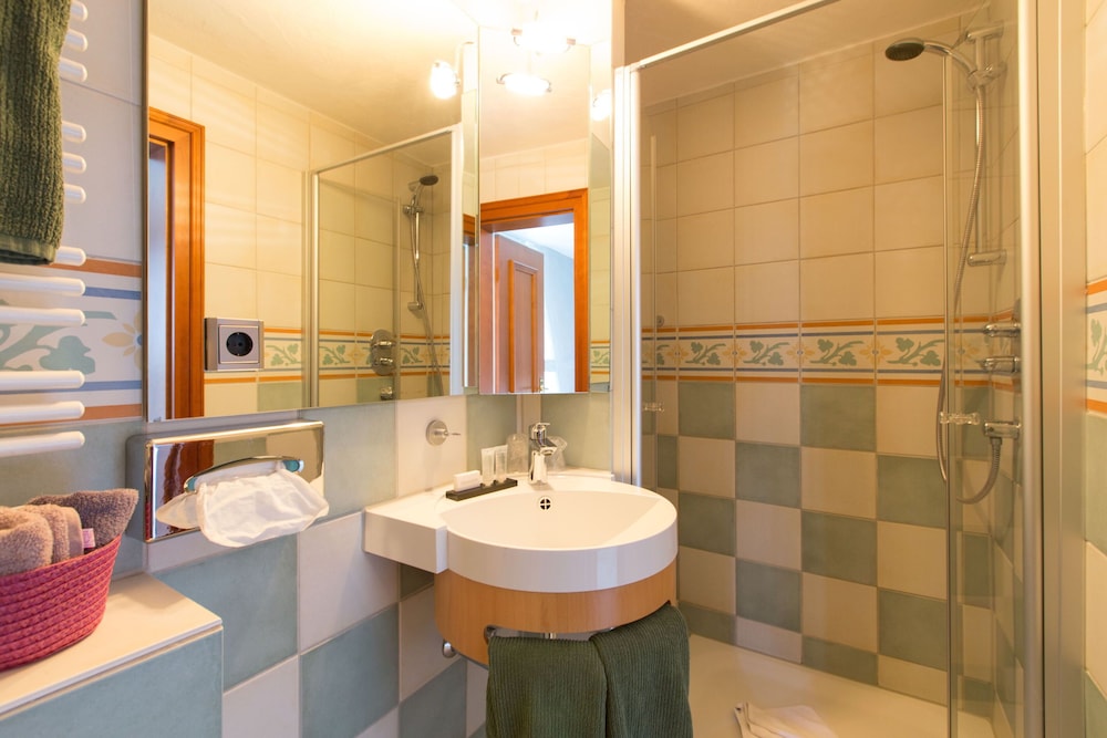Hotel Nuhnetal 50/50