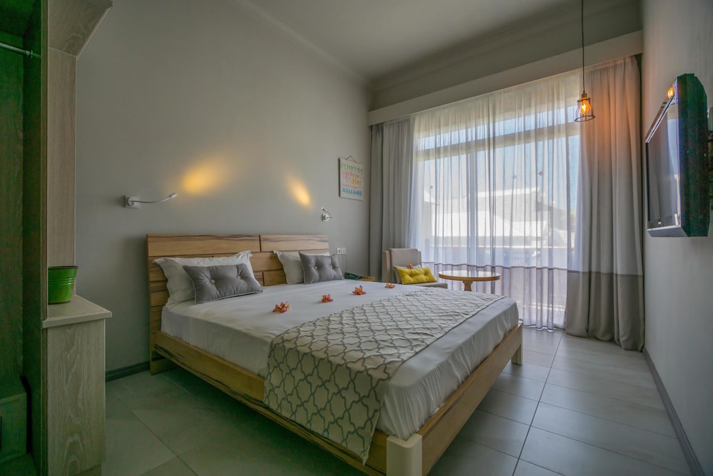 Le Peninsula Bay Beach Resort & Spa 11/50
