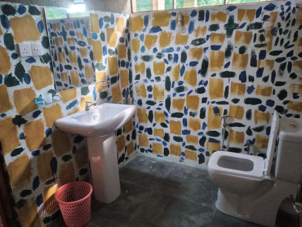Green Herbal Ayurvedic Eco-Lodge 52/54