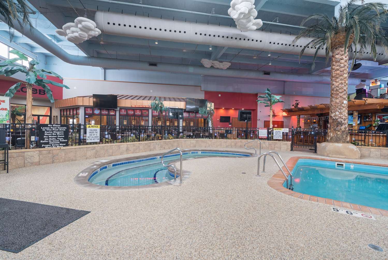 Ramada by Wyndham Sioux Falls Airport-Waterpark & Event Ctr 25/39